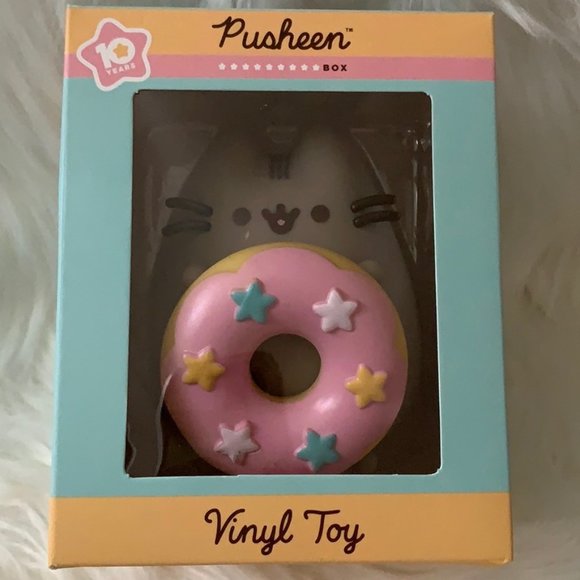 PUSHEEN CAT Donut Vinyl Figure - Picture 1 of 2